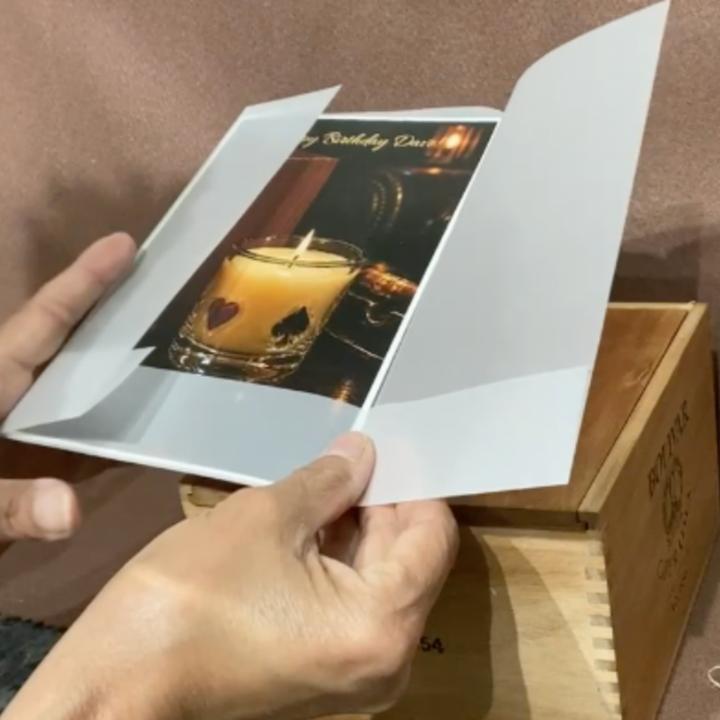 King’s Hand | Luxury Gift Presentation in Cedar Cigar Box | Keepsake Card & Video